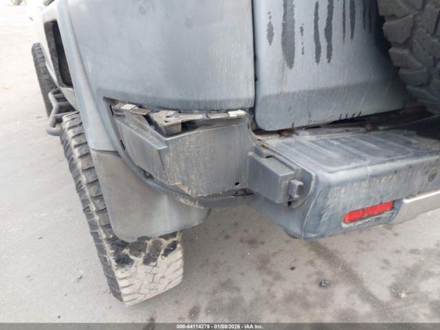 Toyota FJ Cruiser Image 3