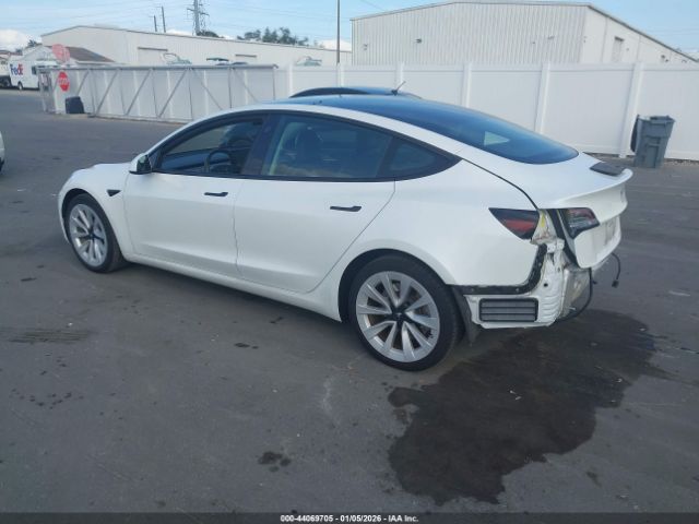 Tesla Model 3 Rear-wheel Drive Image 2