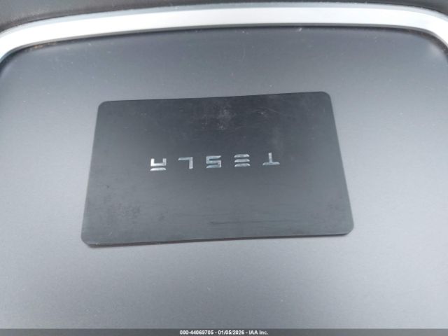 Tesla Model 3 Rear-wheel Drive Image 16