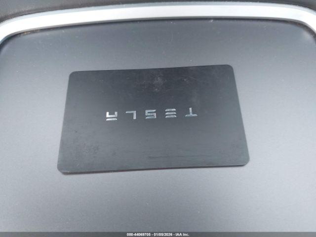 Tesla Model 3 Rear-wheel Drive Image 16