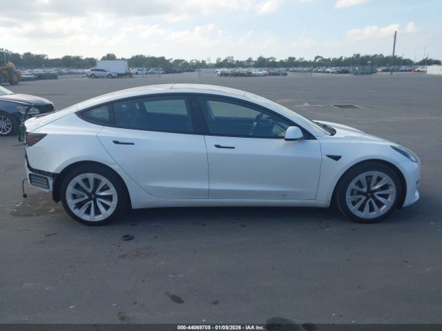 Tesla Model 3 Rear-wheel Drive Image 14